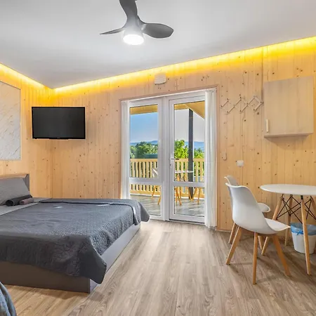Dacia-lux Modern Hotel Solotvino