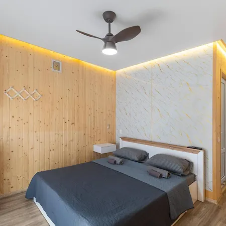 Dacia-lux Modern Hotel *